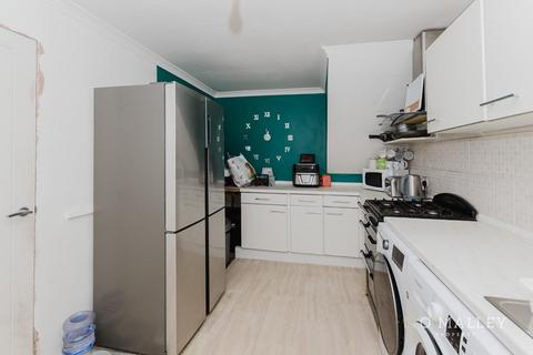3 bedroom terraced house for sale, Craigleith View, Tullibody