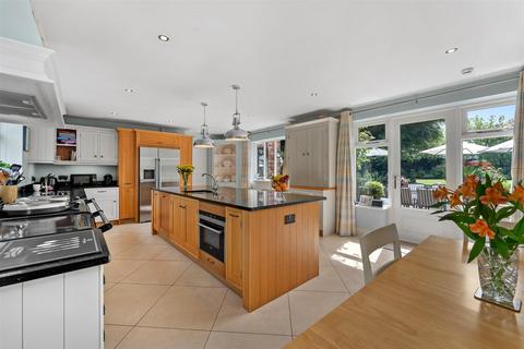5 bedroom detached house for sale, Woodford Lane, Mottram St Andrew