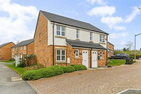 2 bedroom semi-detached house for sale, Halter Way, Andover