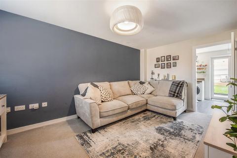 2 bedroom semi-detached house for sale, Halter Way, Andover