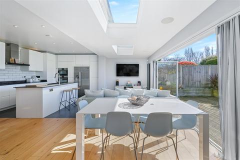 undefined, Crichton Avenue, Wallington