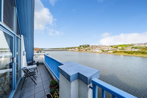 undefined, Bideford
