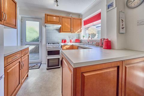 2 bedroom semi-detached house for sale, Hamilton Close, Hinckley