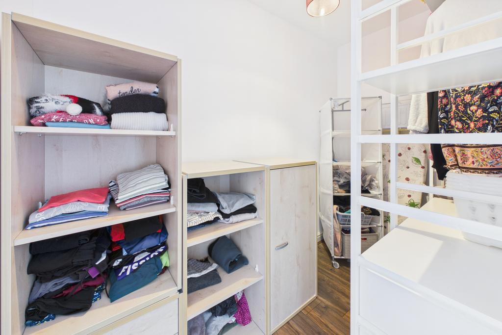 Walk-In Wardrobe