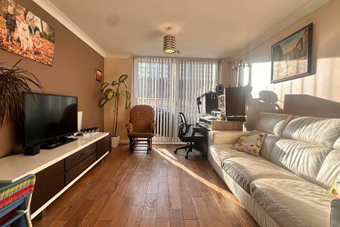 undefined, Tilley Road , Feltham, TW13