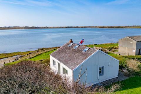 undefined, Holmrook CA19