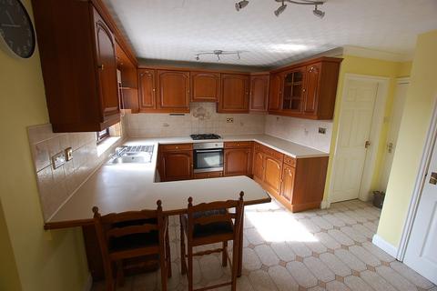 4 bedroom detached house to rent, Brecon Crescent, Greater Manchester OL6