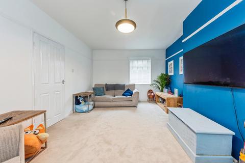 3 bedroom semi-detached house for sale, Norwood Gardens, Southwell, NG25