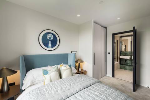 2 bedroom flat for sale, Heron Wharf, Poplar E14