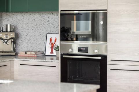 2 bedroom flat for sale, Heron Wharf, Poplar E14