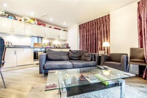 2 bedroom apartment to rent, Guildford Road, Woking GU22