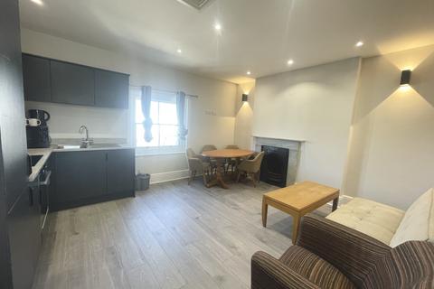 2 bedroom apartment to rent, Bolton Road, Eastbourne BN21