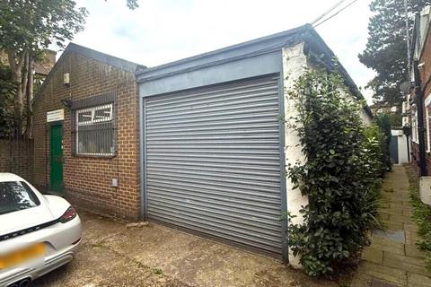 Industrial development to rent, 216 Sydenham Rd Croydon CR0 2EB