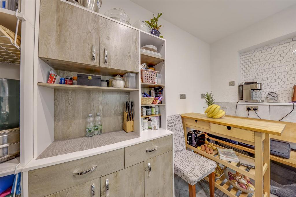 Kitchen Alt 2