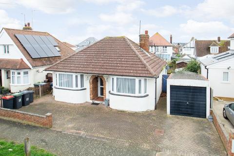 2 bedroom bungalow for sale, Fernlea Avenue, Herne Bay, CT6