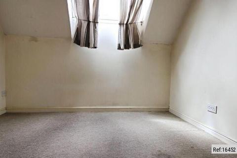 2 bedroom flat for sale, Lexden Place, Colchester, Essex, CO3