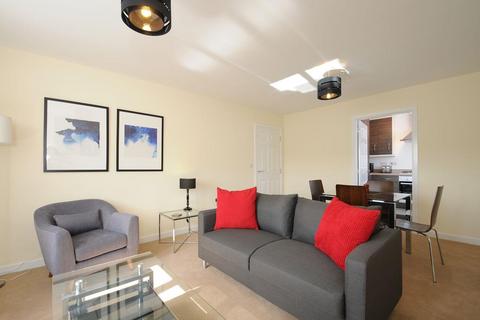 2 bedroom apartment to rent, Centrifuge Way, Farnborough GU14
