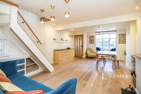3 bedroom house to rent, Thorn Road, Marden, TN12