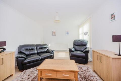 undefined, 0427L Lochend Road, Edinburgh, EH7 6ES