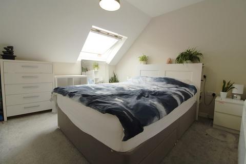 2 bedroom apartment for sale, Basingstoke Road, Riseley, RG7
