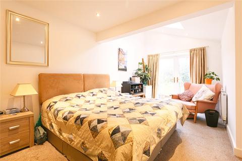 2 bedroom bungalow for sale, Hawthorn Road, Manchester M34