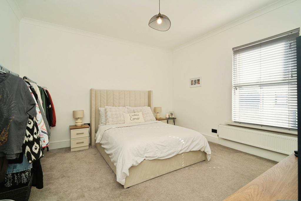Bed 1