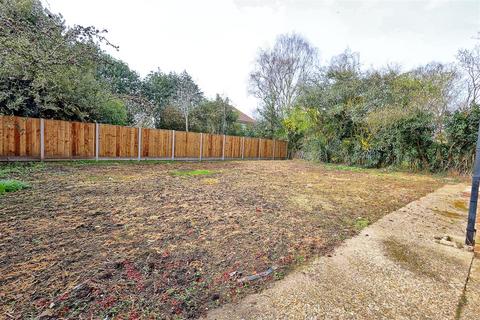 undefined, Calton Avenue, Hertford SG14