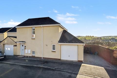 4 bedroom detached house for sale, Oakfields, Tiverton, EX16