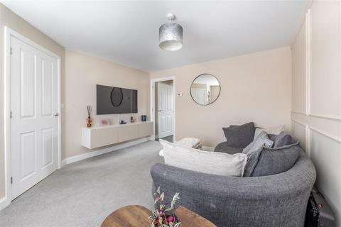 3 bedroom semi-detached house for sale, Larch Avenue, Meadow Hill, NE15