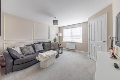 3 bedroom semi-detached house for sale, Larch Avenue, Meadow Hill, NE15