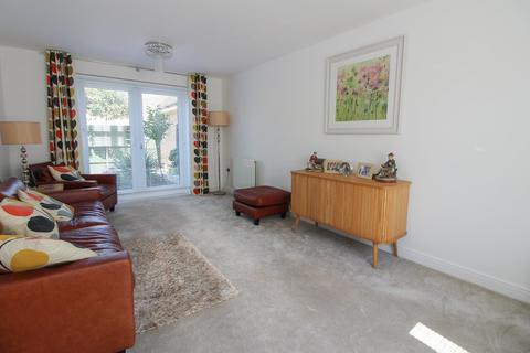 3 bedroom detached house for sale, Dartmoor Way, Biggleswade, SG18