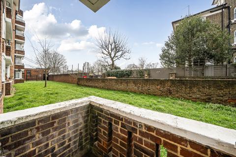 4 bedroom apartment for sale, Flora Gardens, London