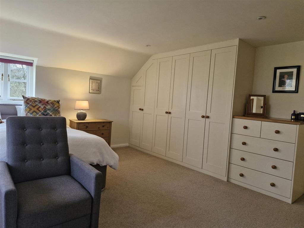 Master bedroom.jpg