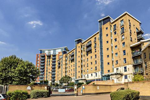 Hanover Avenue, London E16