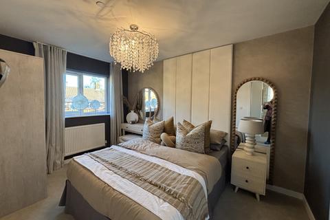 3 bedroom semi-detached house for sale, Roedeer Gardens, Parkinson Street, Bury, Greater Manchester, BL9 6NY