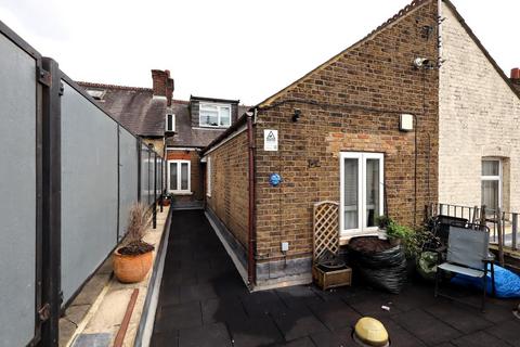 1 bedroom flat to rent, St. Albans Road, Watford WD24
