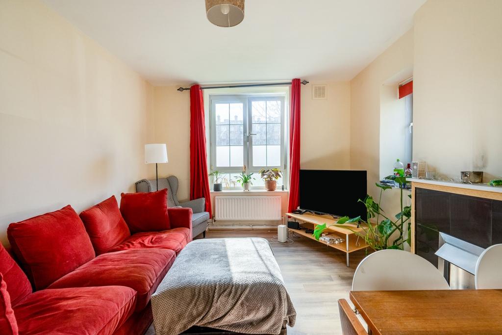 Living Room (3)