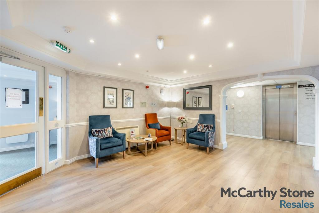 8681462-interior18.jpg