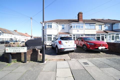 5 bedroom semi-detached house for sale, Tynemouth Drive, Enfield