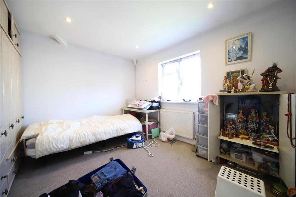 Bedroom 4.JPG