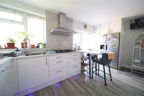 5 bedroom semi-detached house for sale, Tynemouth Drive, Enfield