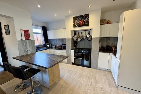 6 bedroom end of terrace house for sale, Chatsworth Avenue, Bispham FY2