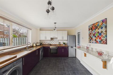 3 bedroom terraced house for sale, Rosebank Close, Hollycarrside, Sunderland