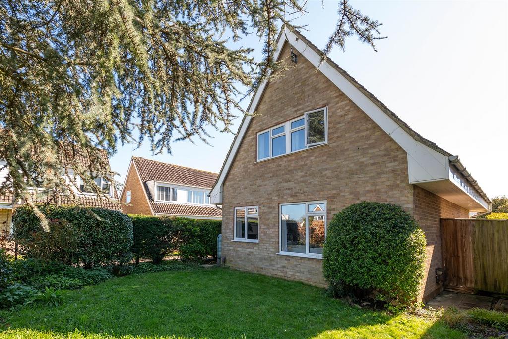 12 Charm Close externals-14.jpg