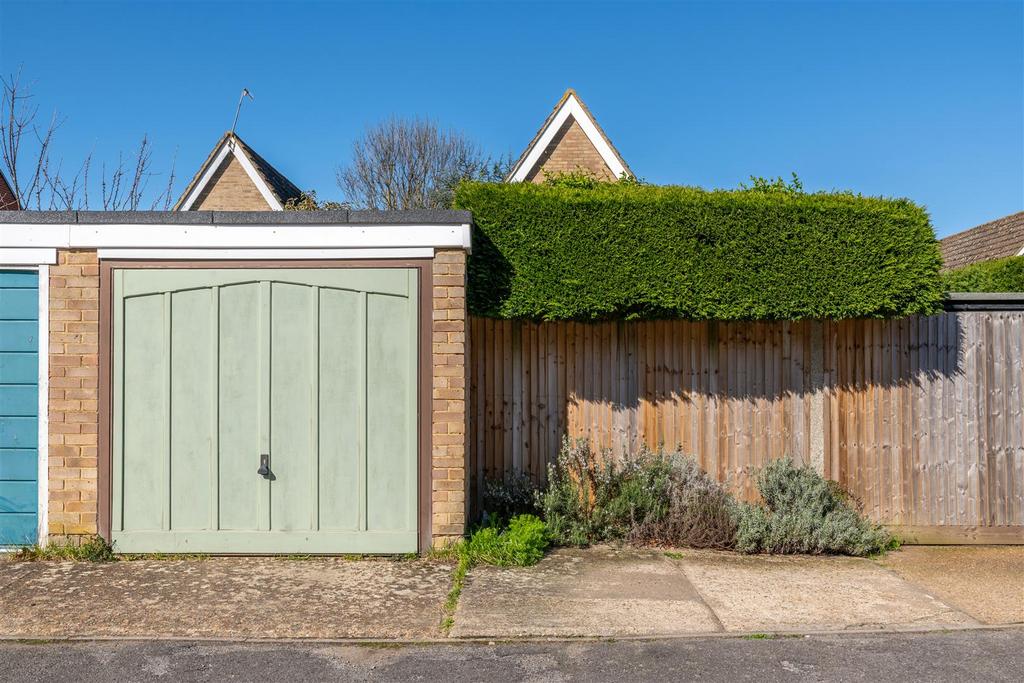 12 Charm Close externals-19.jpg
