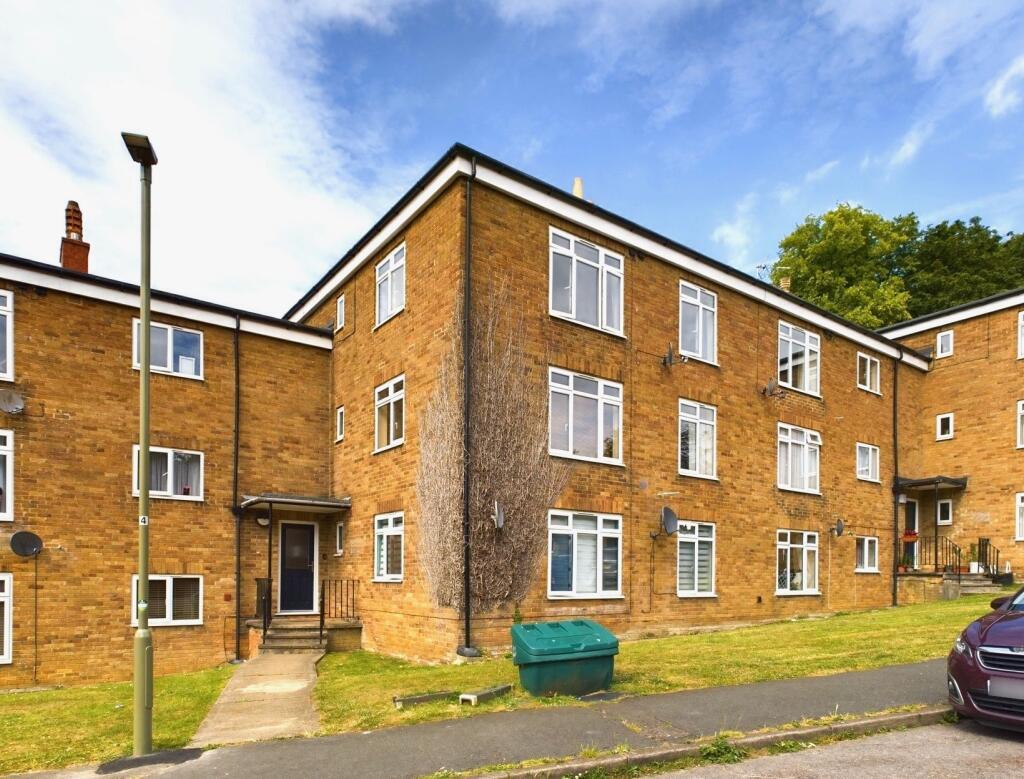 22 Fox Close