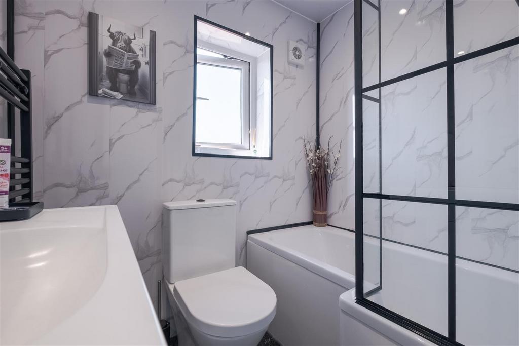 8 Duddon Drive (16 of 17).jpg