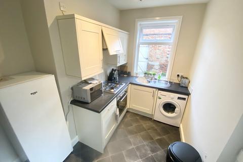 3 bedroom house to rent, Neasham Road, Darlington, DL1