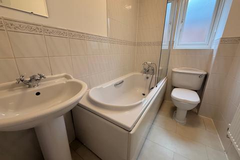 3 bedroom bungalow to rent, Lowes Rise, Durham, DH1