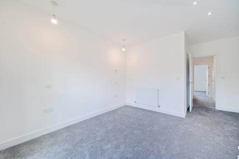 4 bedroom detached house to rent, Wheatley Carr, Nelson, BB9